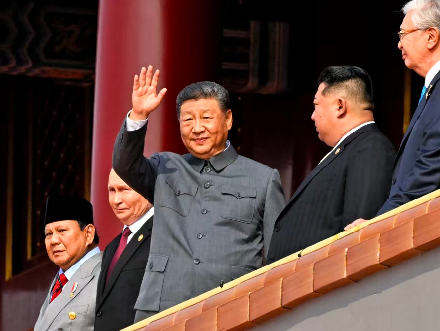 北京国盈盛储信息科技有限公司组织全体员工观看“纪念中国人民抗日战争暨世界反法西斯战争胜利80周年阅兵式”——凝聚爱国情怀、砥砺奋进力量